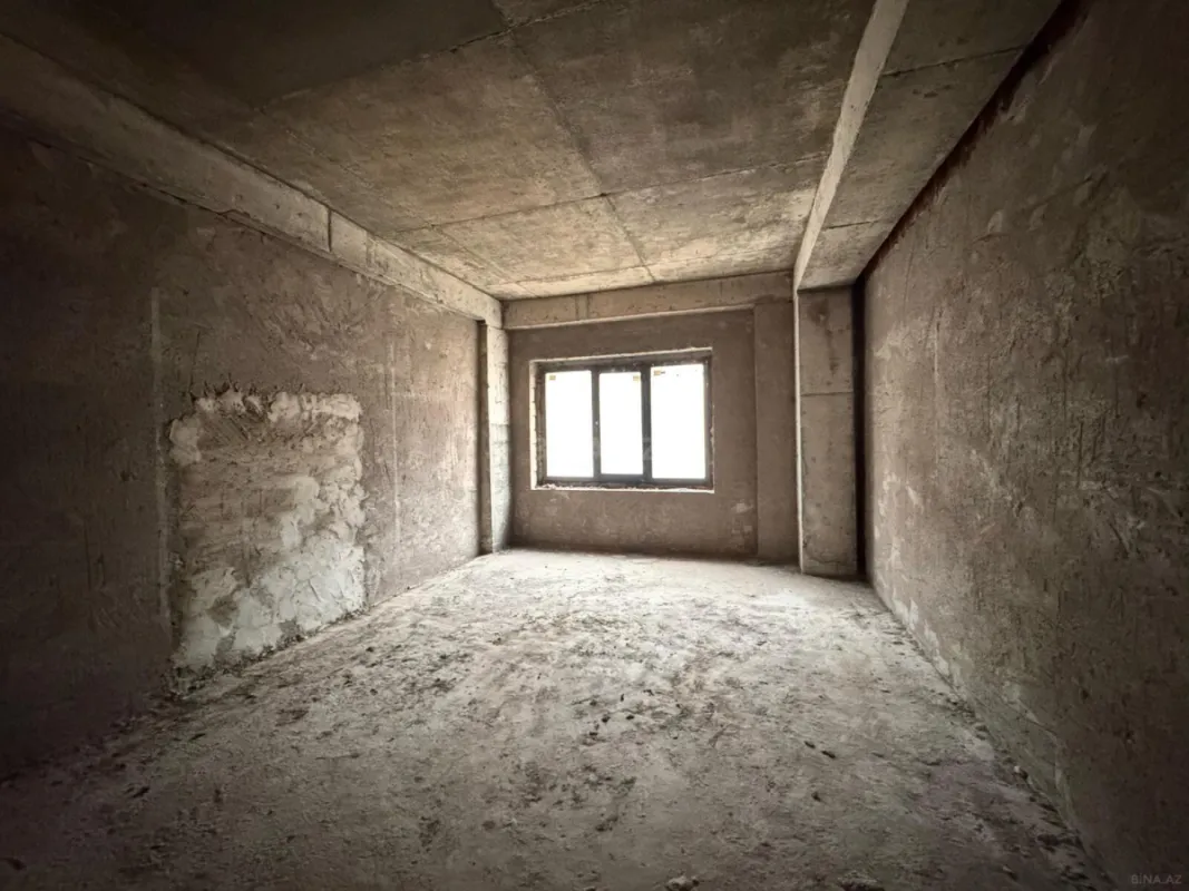 Satılır 3 otaqlı mənzil 138 m²