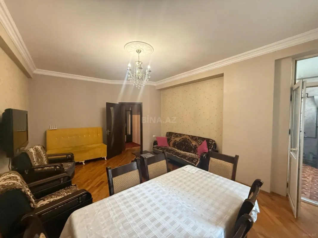 Kirayə verilir 2 otaqlı mənzil 70 m²