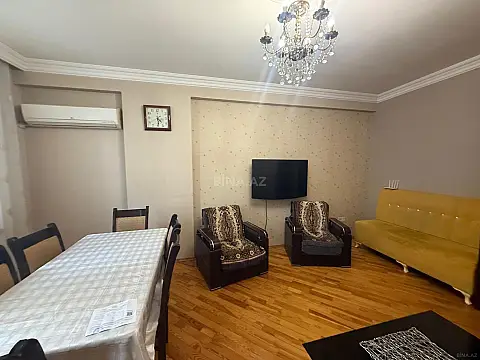 Kirayə verilir 2 otaqlı mənzil 70 m²
