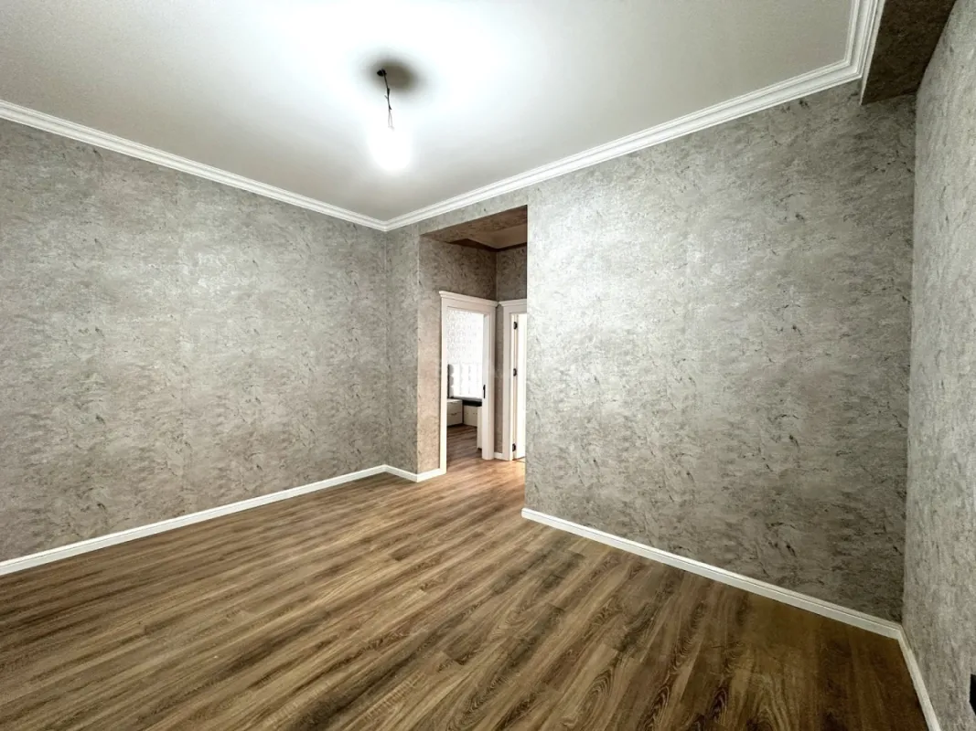 Satılır 2 otaqlı mənzil 80 m²