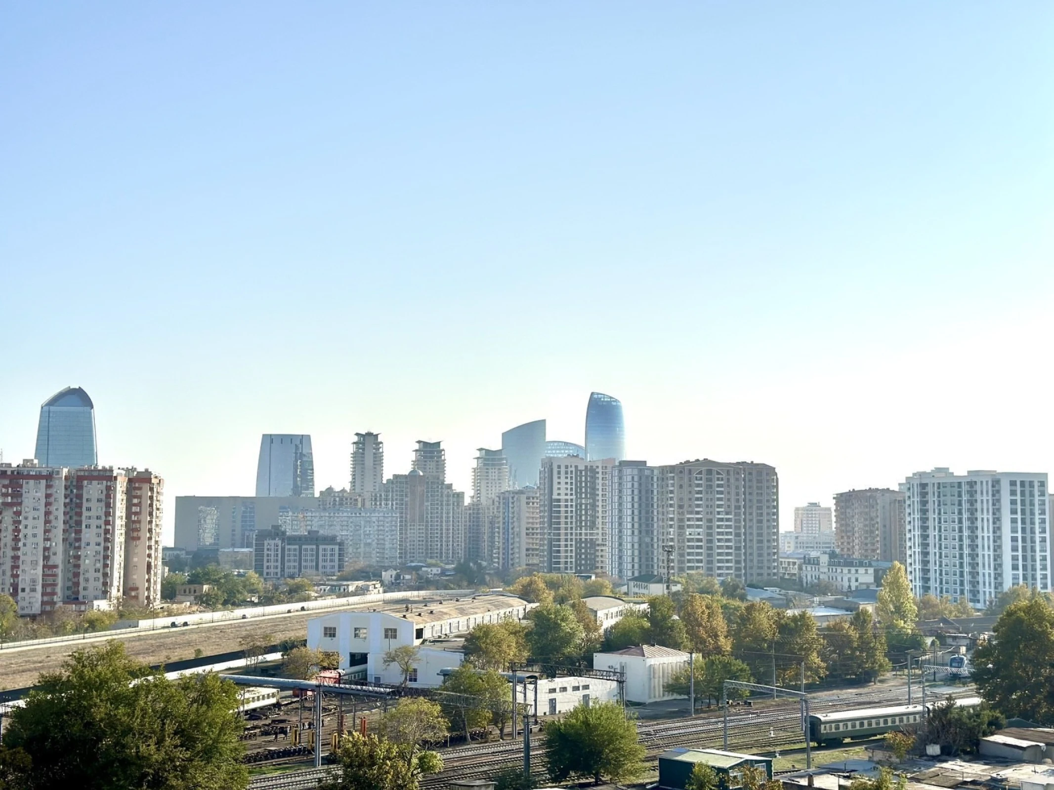 Satılır 2 otaqlı mənzil 80 m²