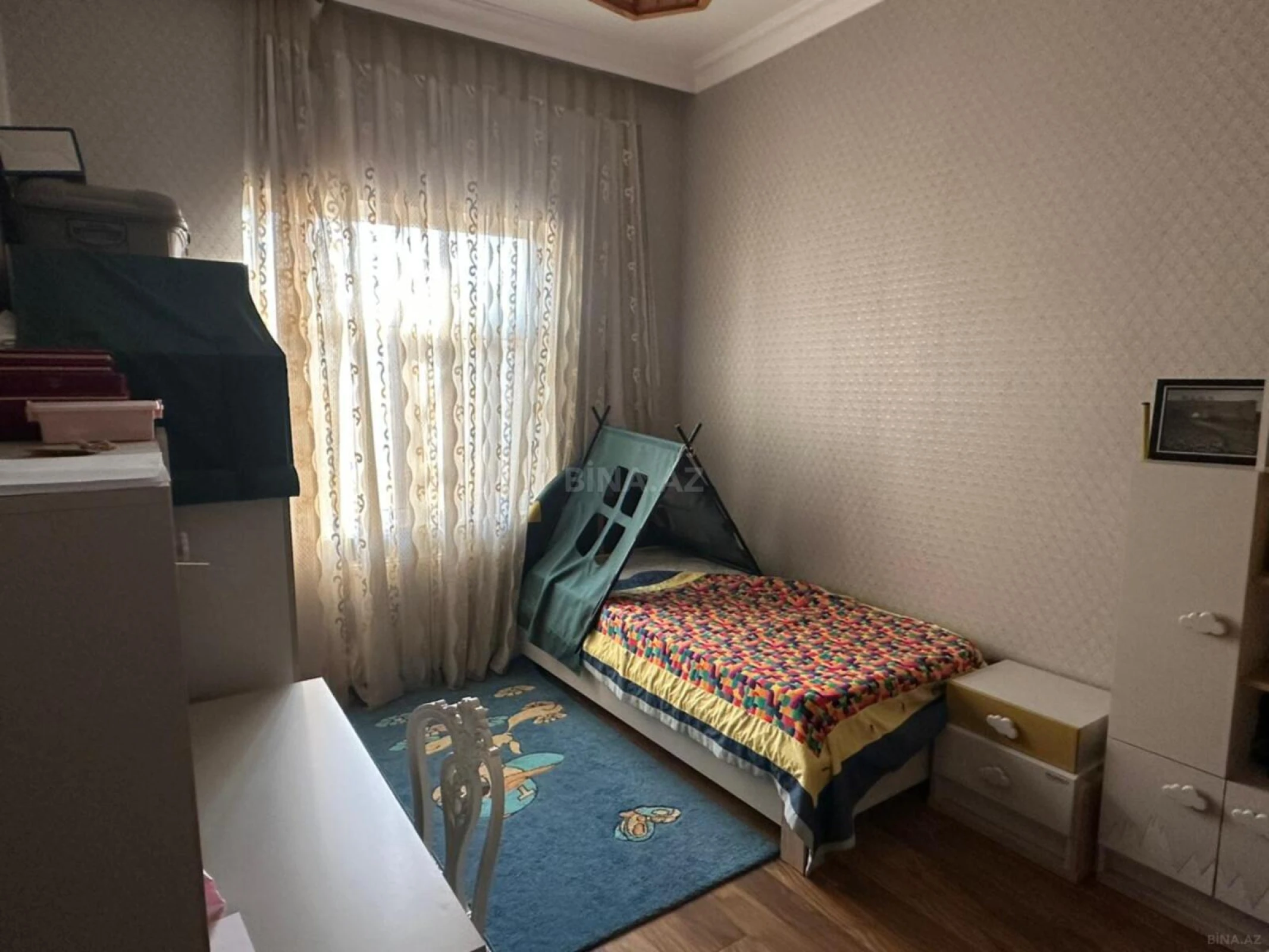 Satılır 8 otaqlı həyət evi 600 m²