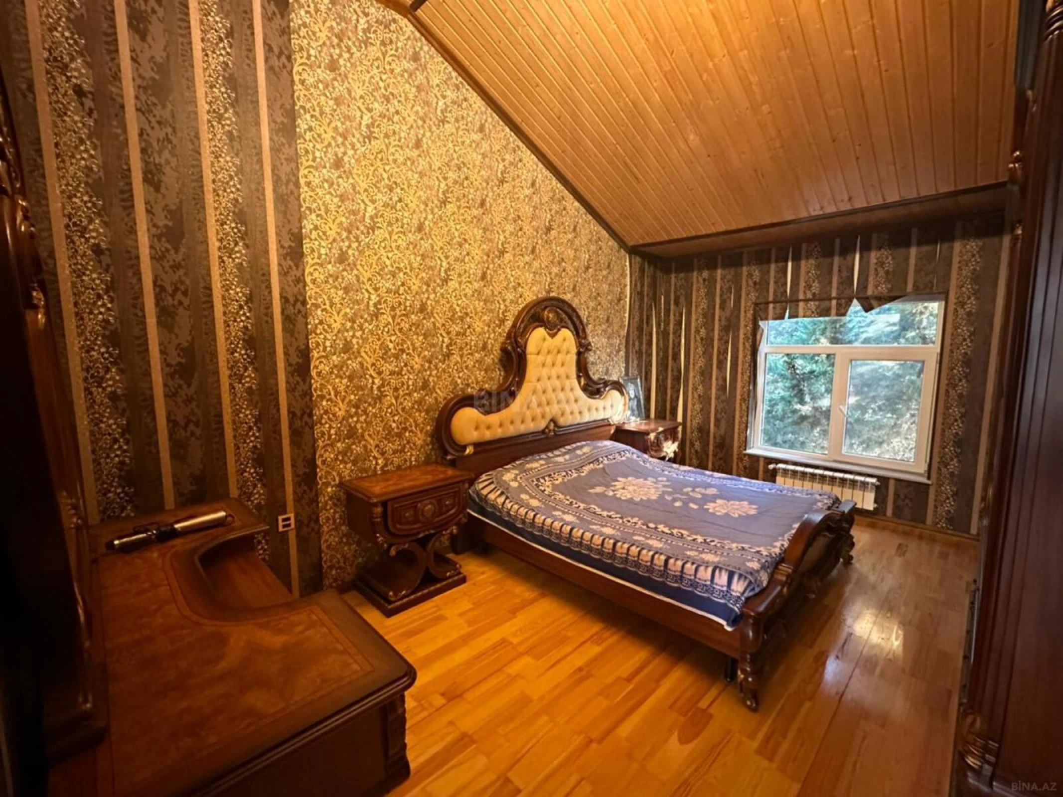 Satılır 8 otaqlı həyət evi 600 m²