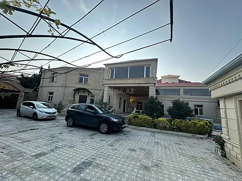Satılır 8 otaqlı həyət evi 600 m²