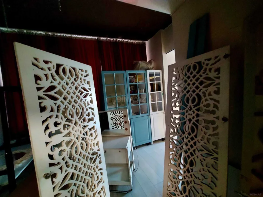 Satılır 4 otaqlı mənzil 226 m²