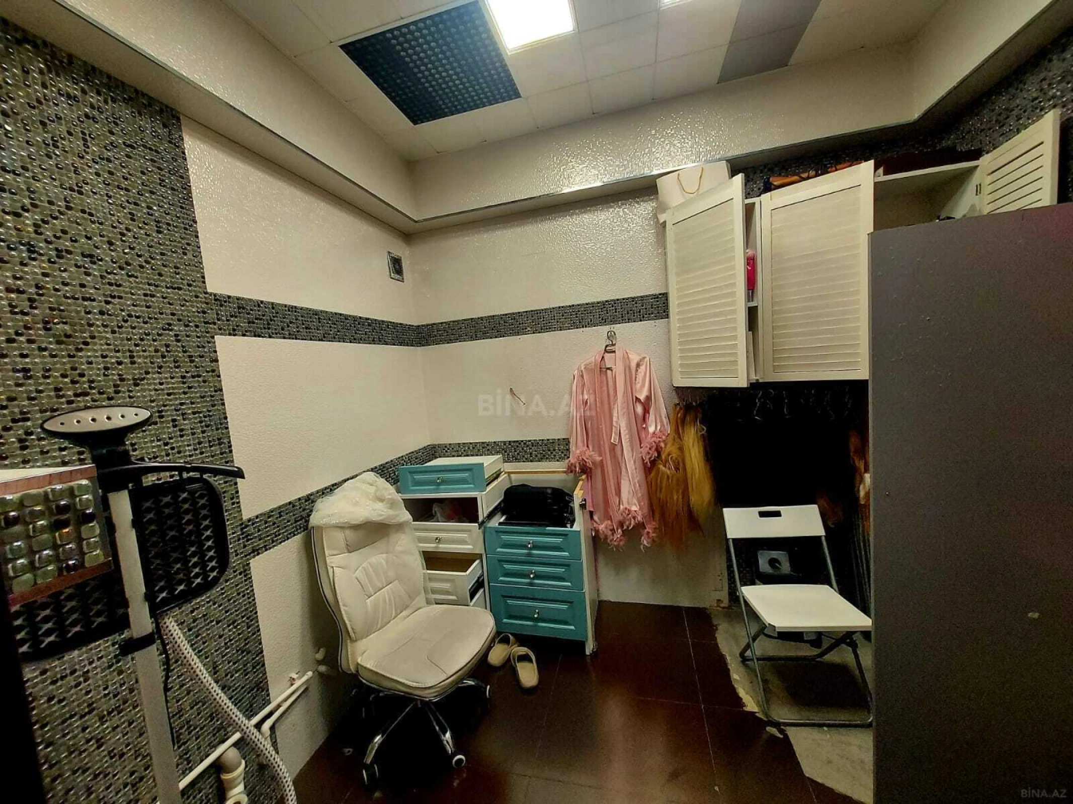 Satılır 4 otaqlı mənzil 226 m²