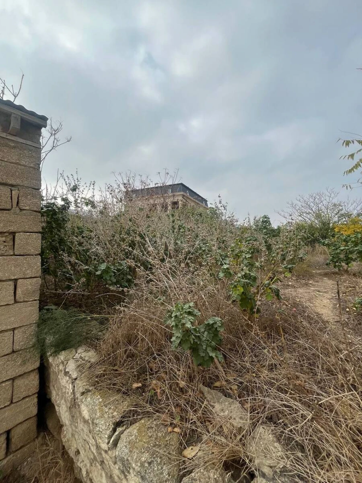 Satılır torpaq sahəsi 12 m²