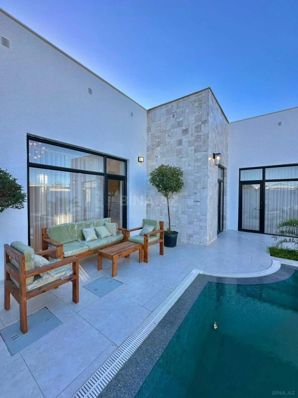 Satılır 4 otaqlı həyət evi 170 m²