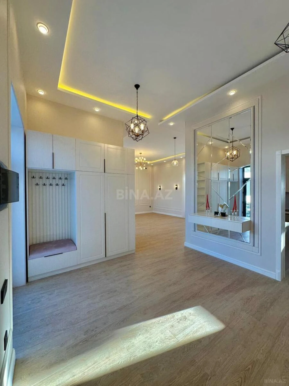 Satılır 4 otaqlı həyət evi 170 m²
