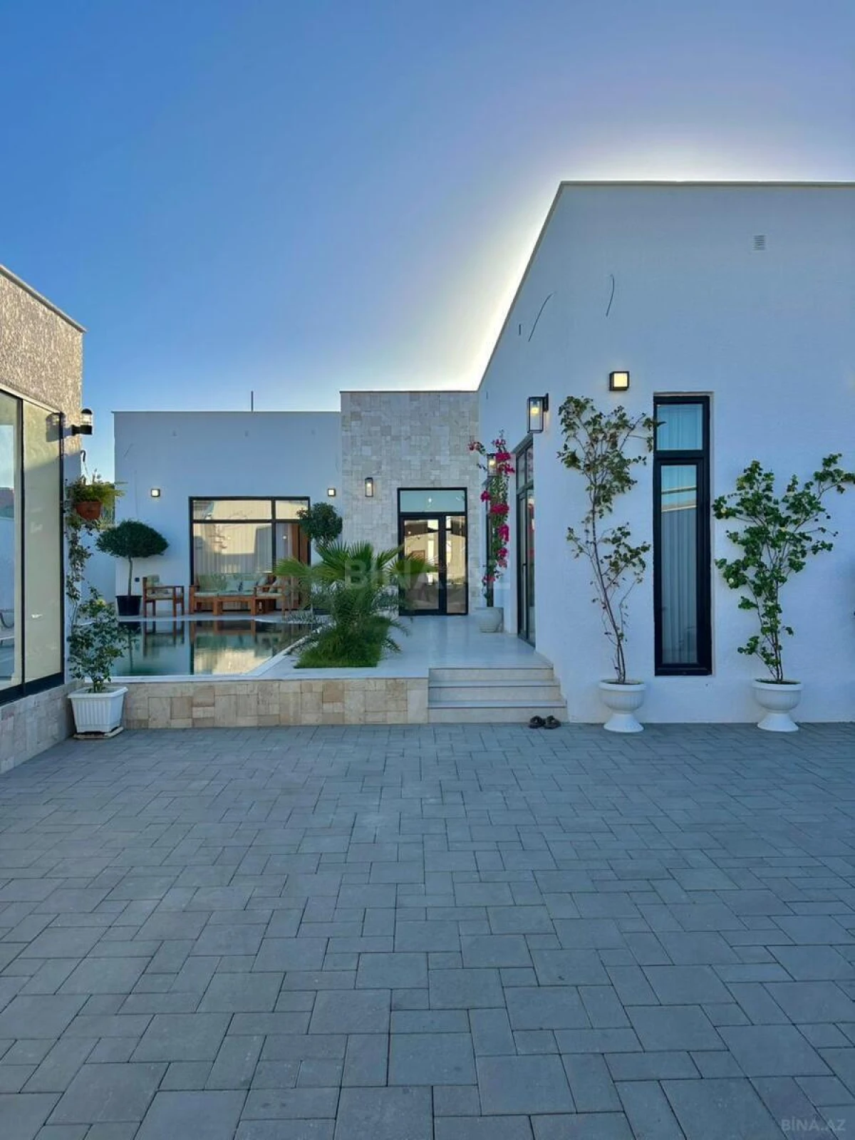 Satılır 4 otaqlı həyət evi 170 m²