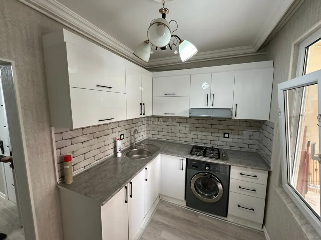 Satılır 2 otaqlı mənzil 65 m²