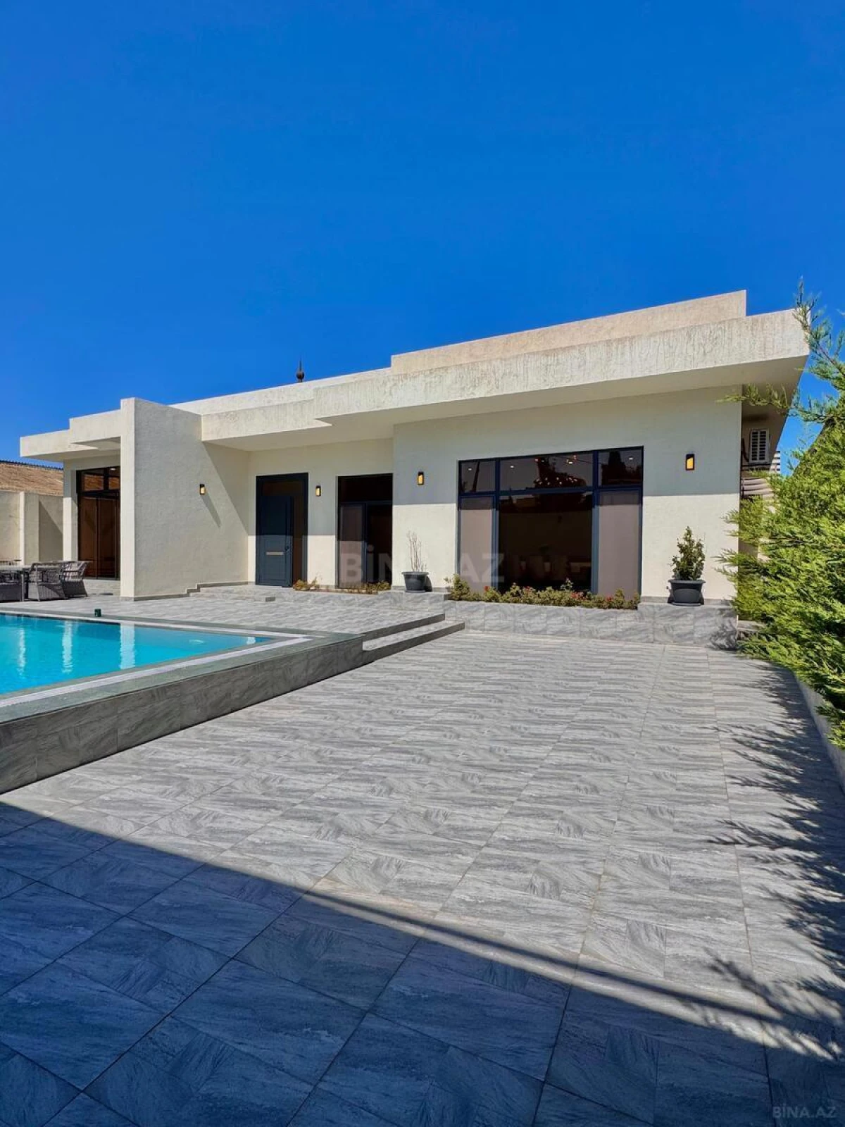 Satılır 4 otaqlı həyət evi 220 m²