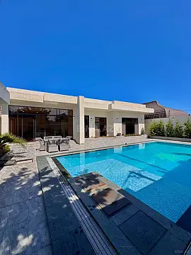 Satılır 4 otaqlı həyət evi 220 m²