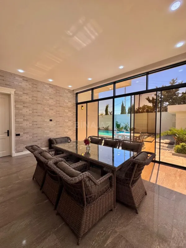 Satılır 4 otaqlı həyət evi 220 m²