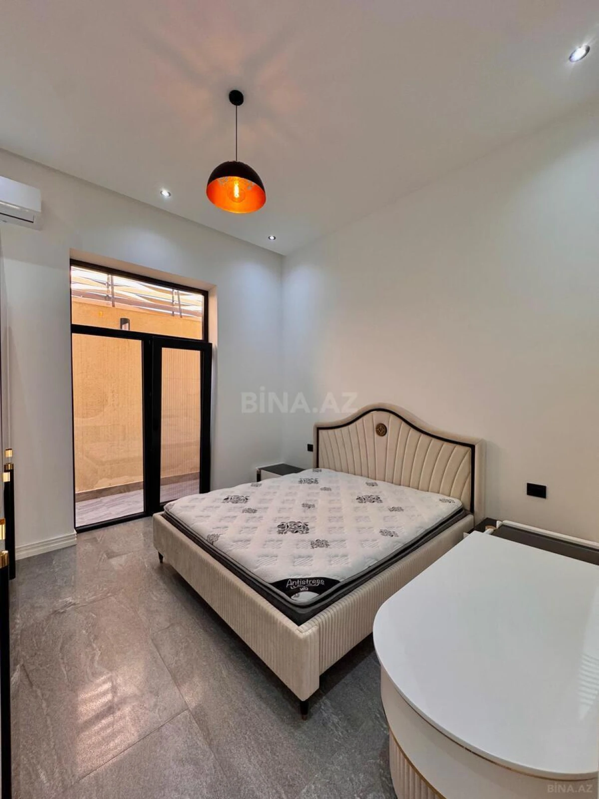 Satılır 4 otaqlı həyət evi 220 m²
