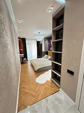 Satılır 3 otaqlı mənzil 110 m²