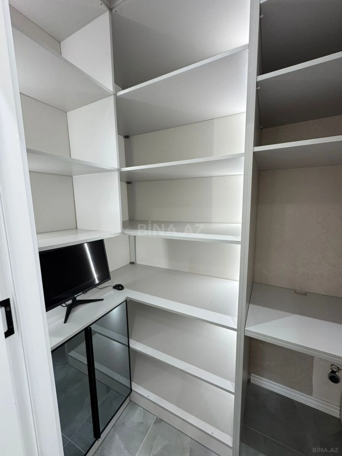 Satılır 3 otaqlı mənzil 110 m²