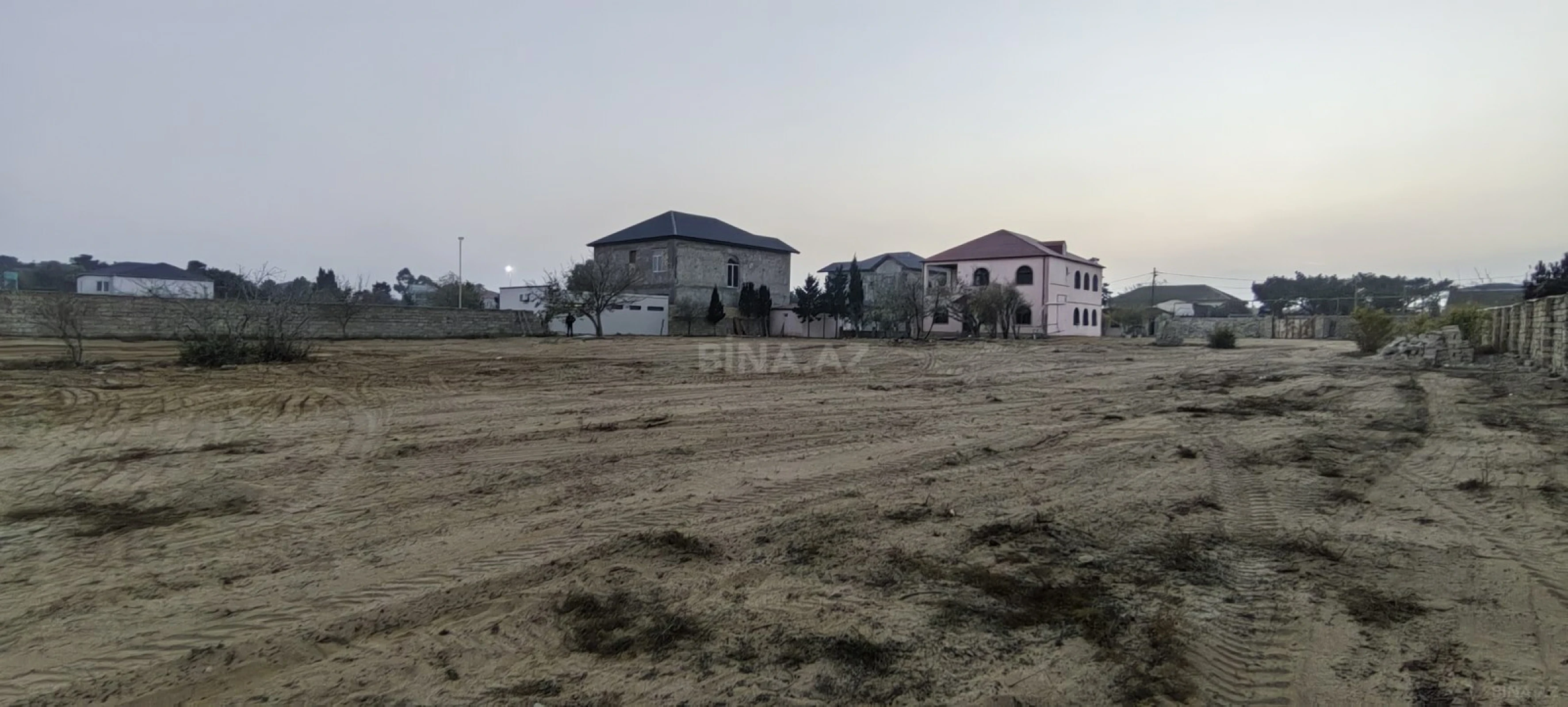 Satılır 5 otaqlı həyət evi 208 m²