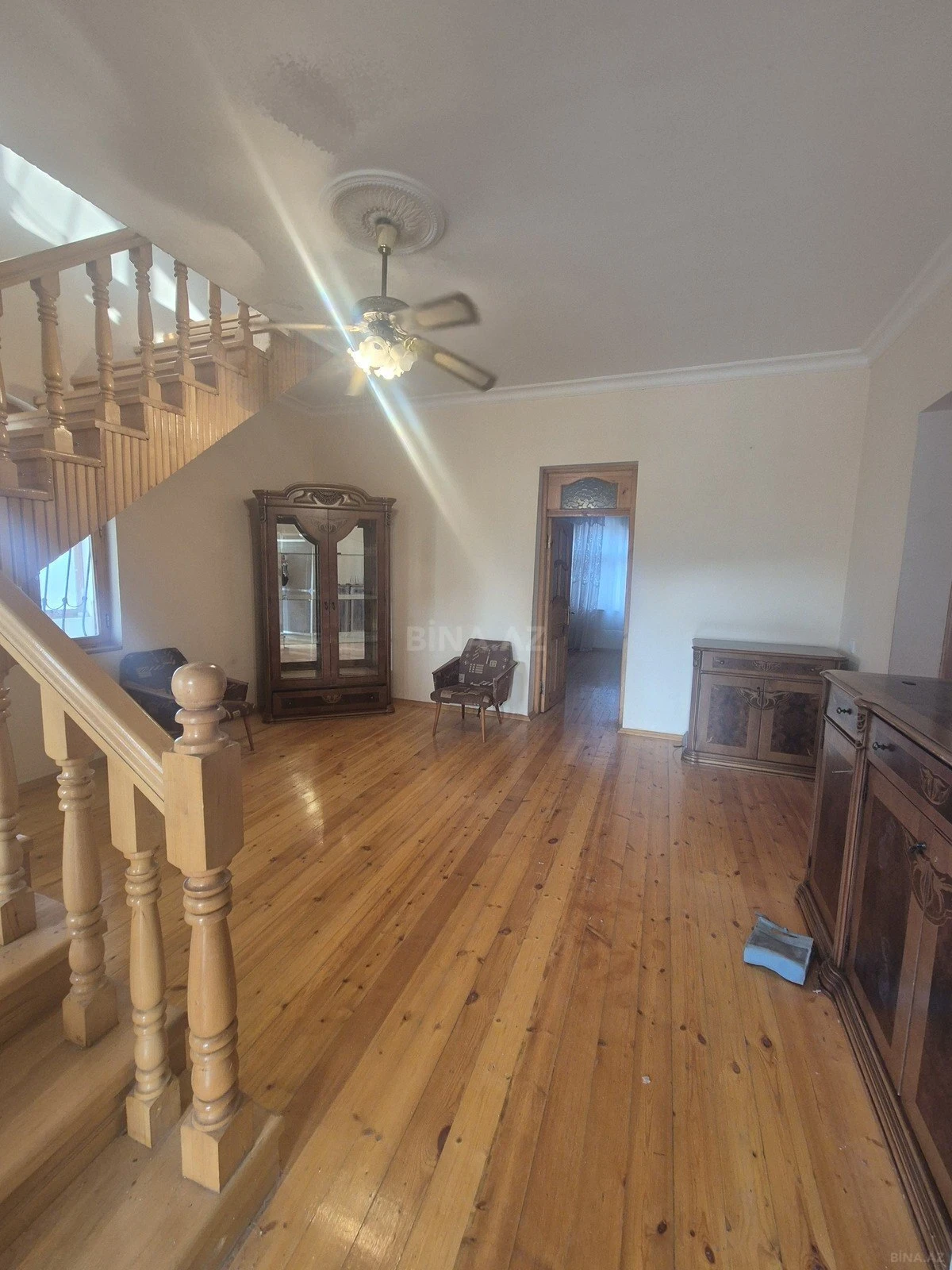 Satılır 5 otaqlı həyət evi 208 m²