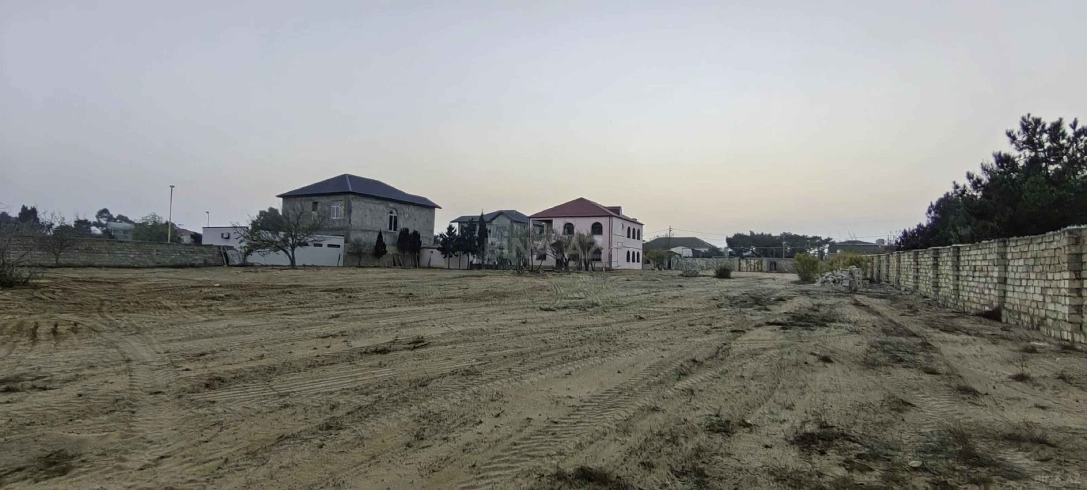Satılır 5 otaqlı həyət evi 208 m²