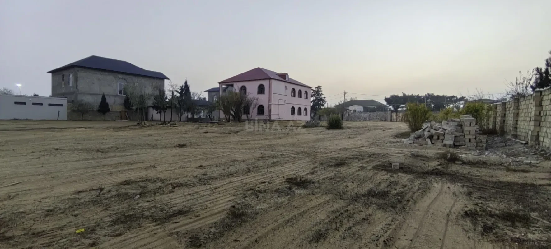 Satılır 5 otaqlı həyət evi 208 m²