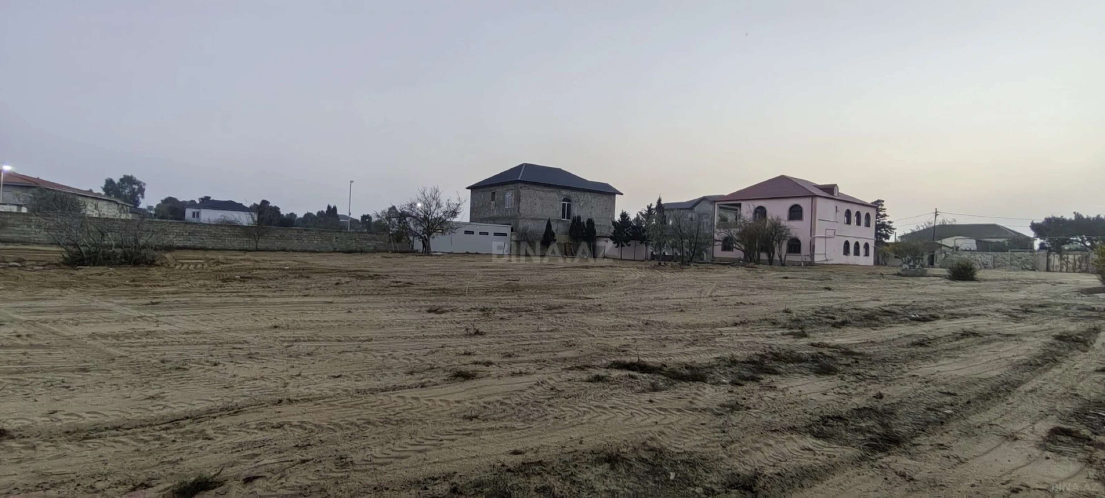 Satılır 5 otaqlı həyət evi 208 m²