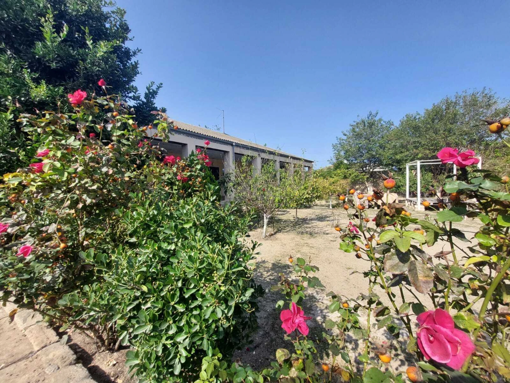 Satılır 4 otaqlı həyət evi 160 m²