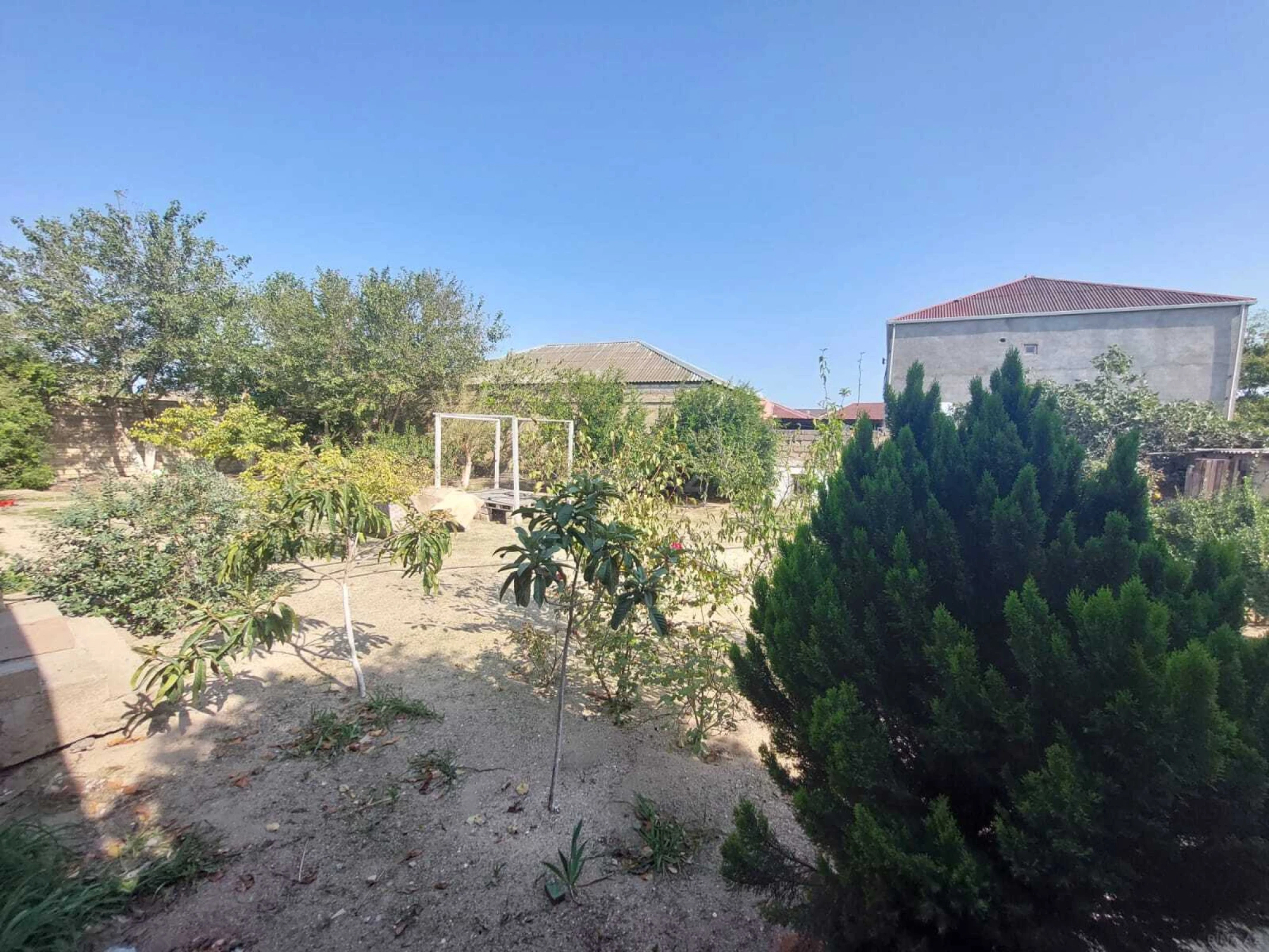 Satılır 4 otaqlı həyət evi 160 m²