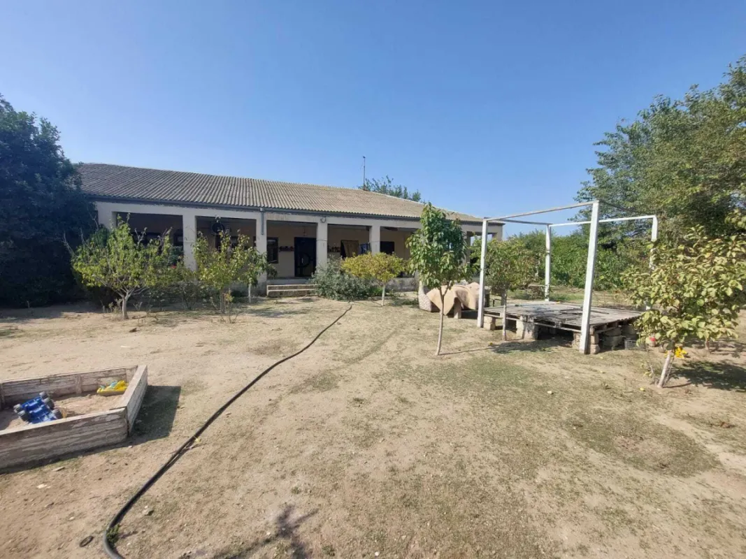 Satılır 4 otaqlı həyət evi 160 m²