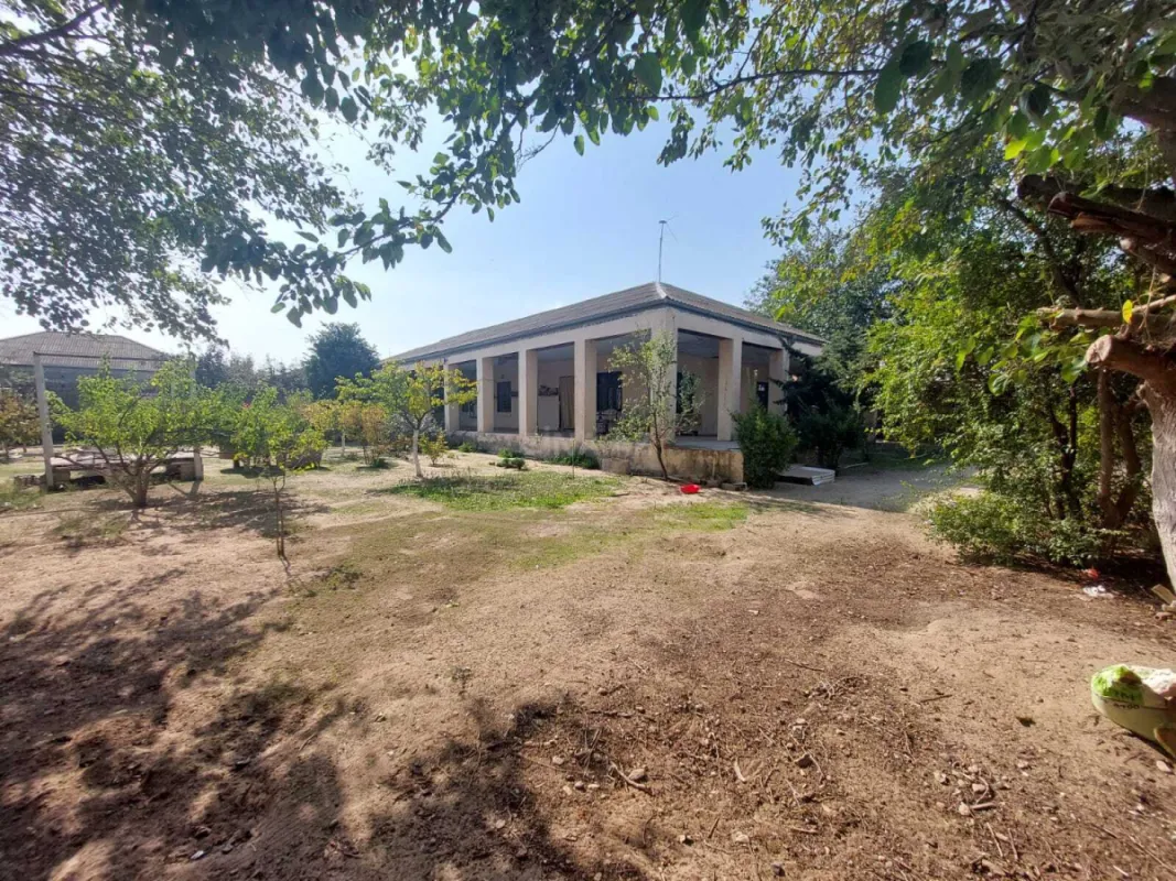 Satılır 4 otaqlı həyət evi 160 m²