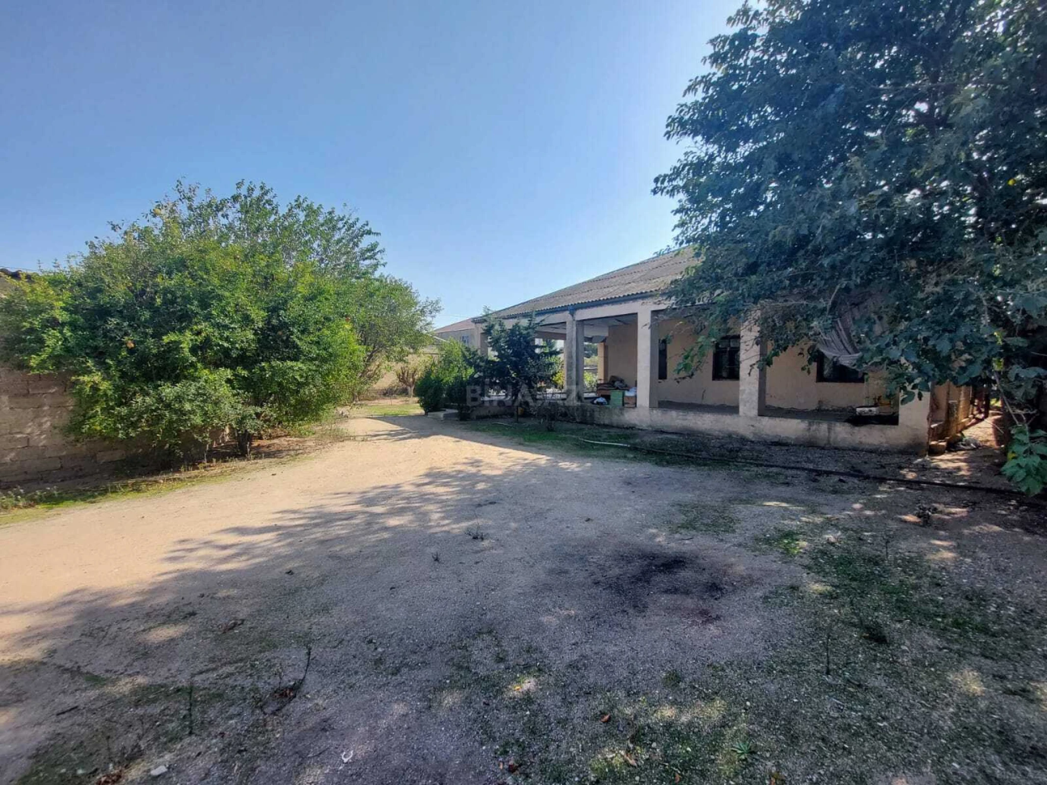 Satılır 4 otaqlı həyət evi 160 m²