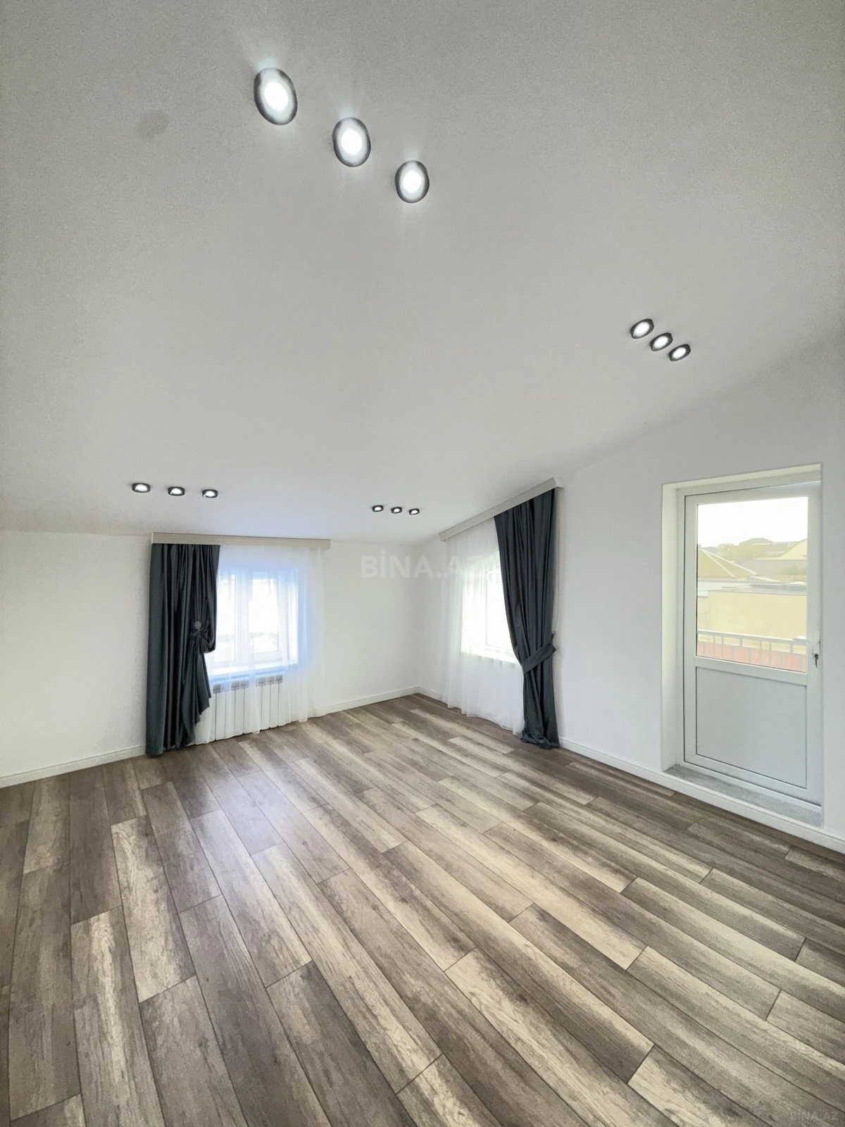 Satılır 5 otaqlı həyət evi 170 m²