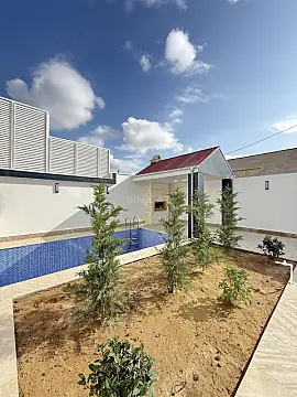 Satılır 5 otaqlı həyət evi 170 m²