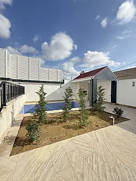 Satılır 5 otaqlı həyət evi 170 m²