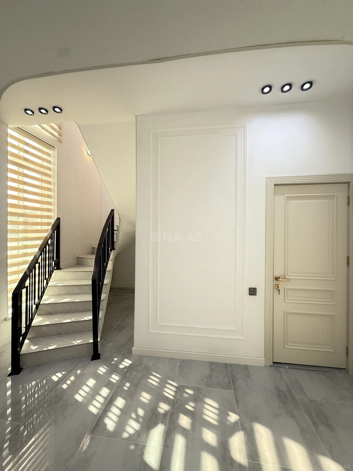 Satılır 5 otaqlı həyət evi 170 m²