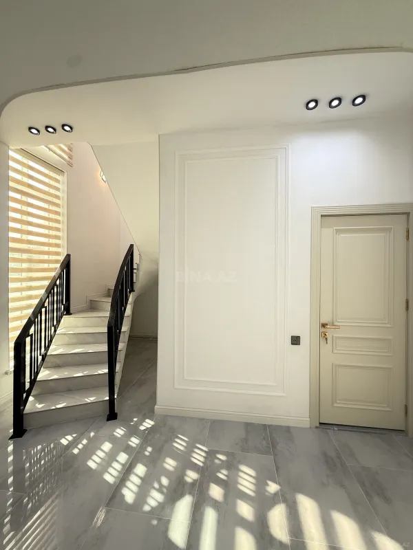 Satılır 5 otaqlı həyət evi 170 m²