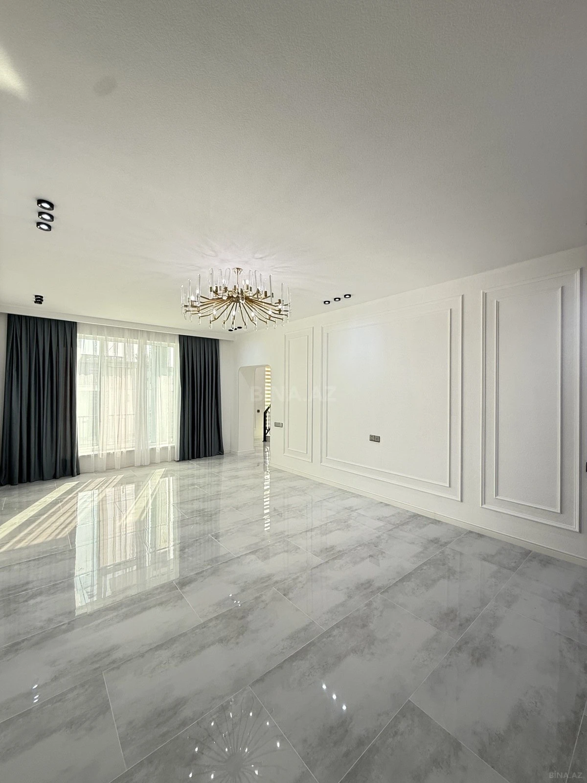 Satılır 5 otaqlı həyət evi 170 m²