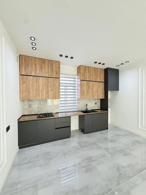 Satılır 5 otaqlı həyət evi 170 m²
