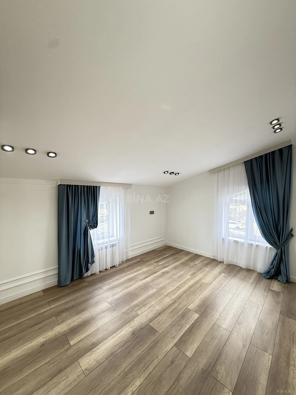 Satılır 5 otaqlı həyət evi 170 m²