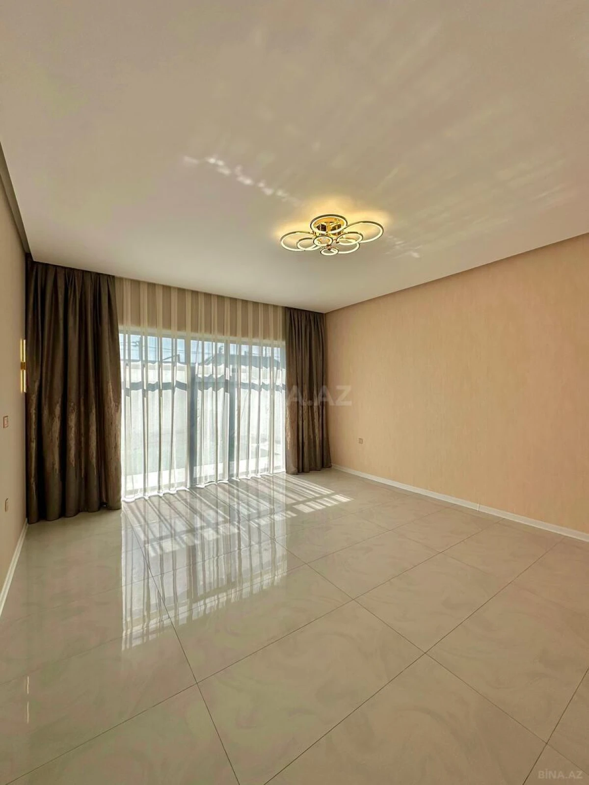 Satılır 4 otaqlı həyət evi 155 m²