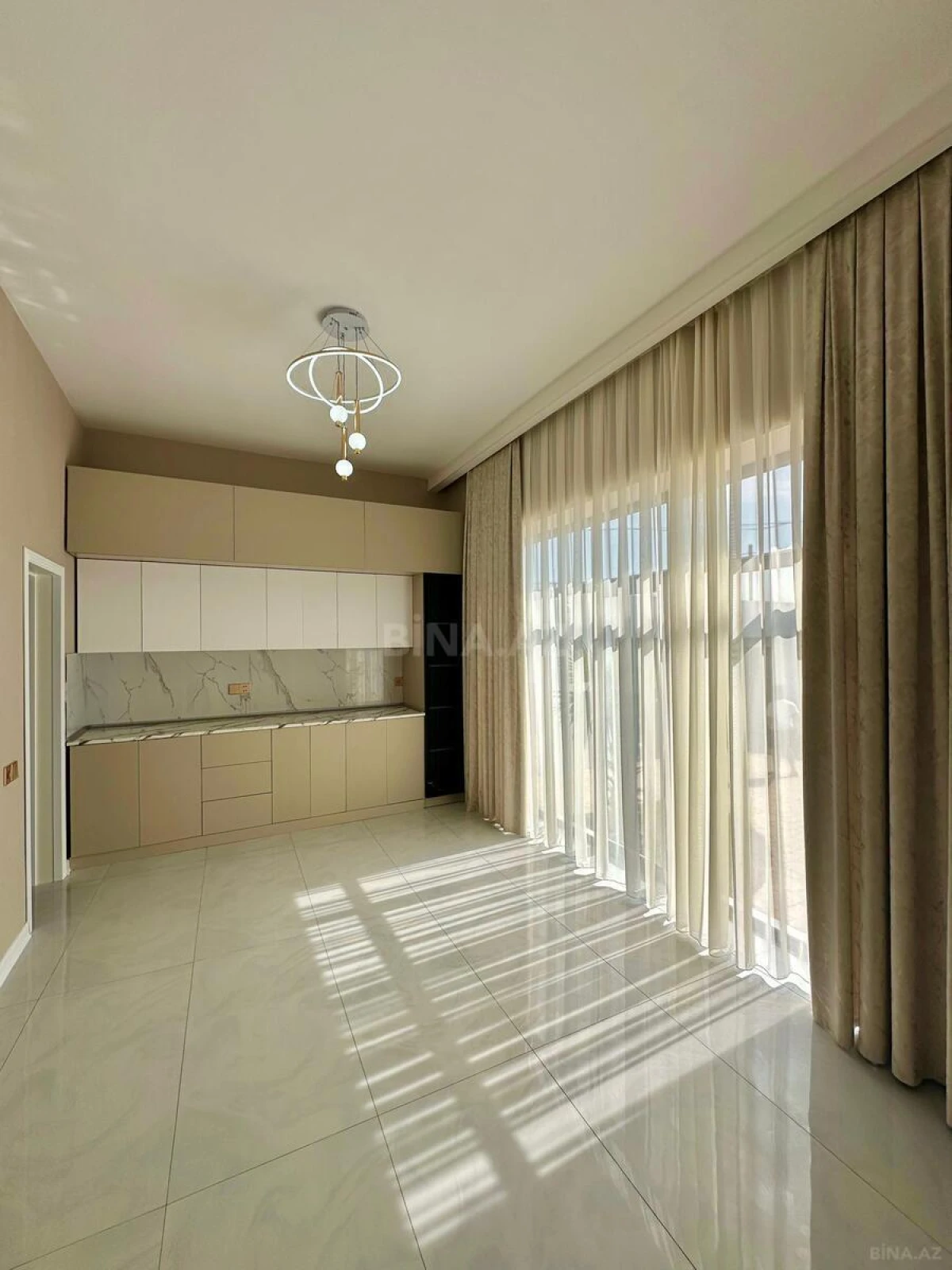 Satılır 4 otaqlı həyət evi 155 m²