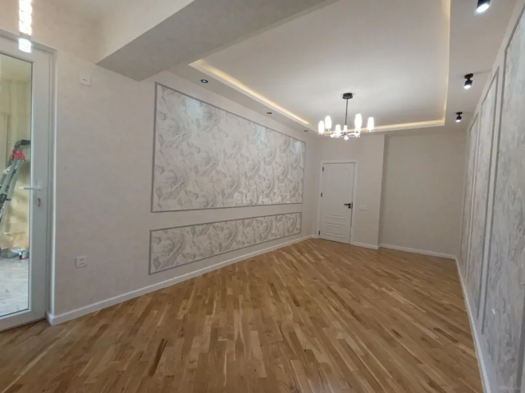 Satılır 4 otaqlı mənzil 153 m²