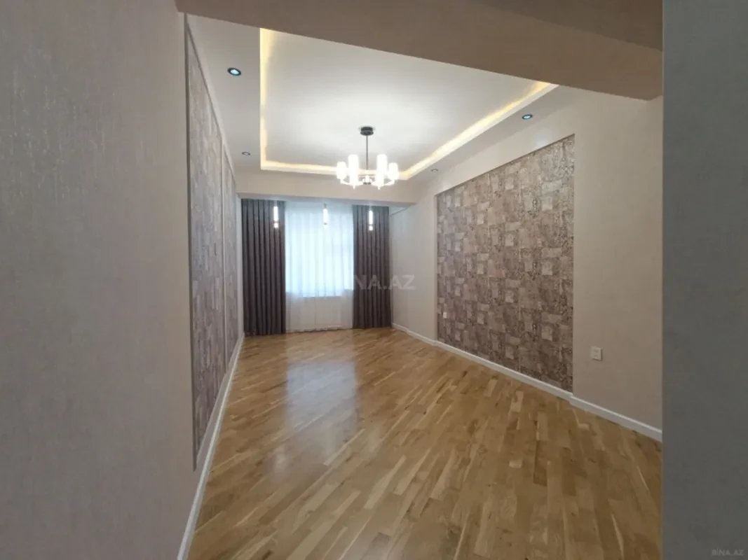 Satılır 4 otaqlı mənzil 153 m²
