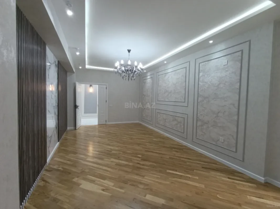 Satılır 4 otaqlı mənzil 153 m²