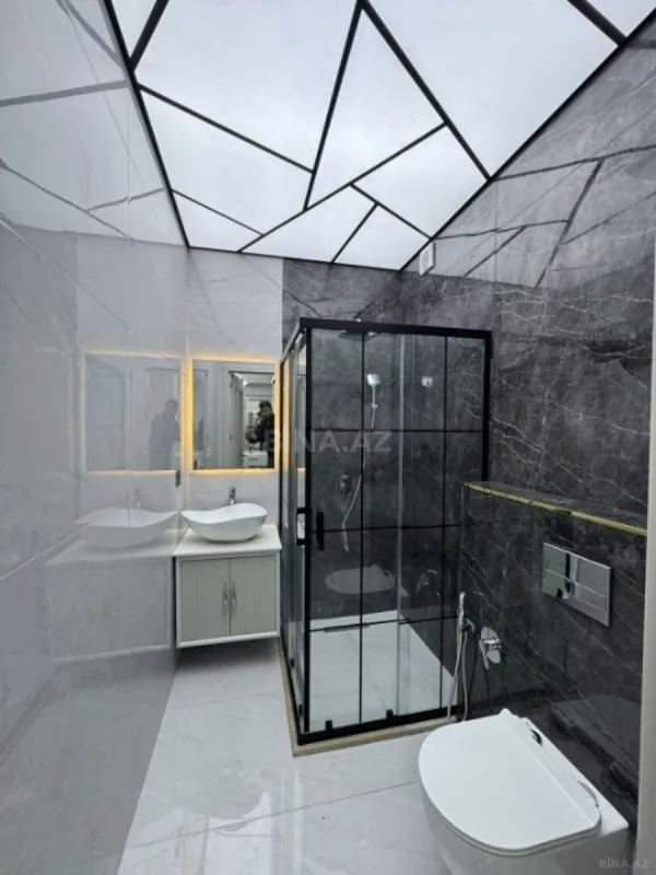 Satılır 3 otaqlı mənzil 140 m²