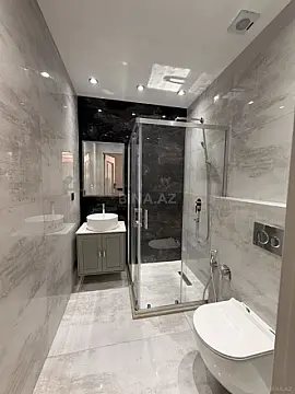 Satılır 3 otaqlı mənzil 140 m²