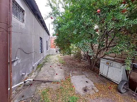 Satılır 5 otaqlı həyət evi 120 m²