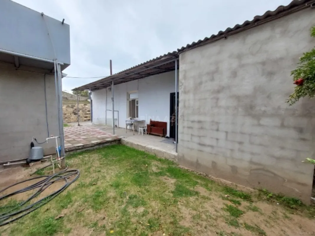 Satılır 5 otaqlı həyət evi 120 m²