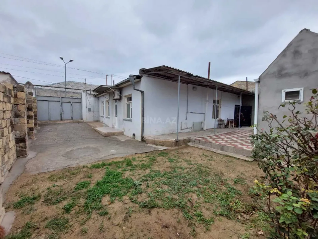 Satılır 5 otaqlı həyət evi 120 m²