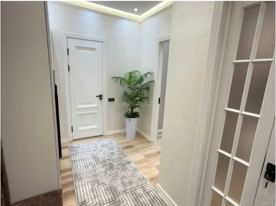 Kirayə verilir 2 otaqlı mənzil 70 m²